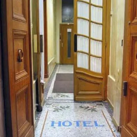 Tiquetonne Hotel *