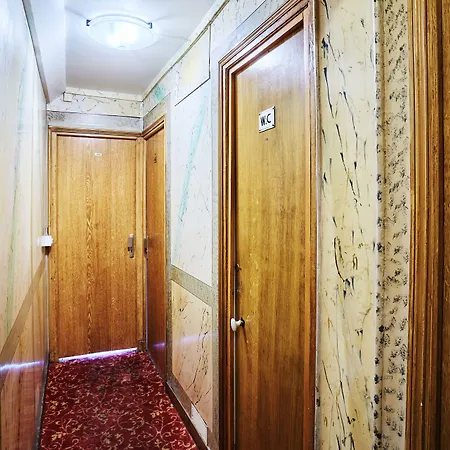 Tiquetonne Hotel Parigi
