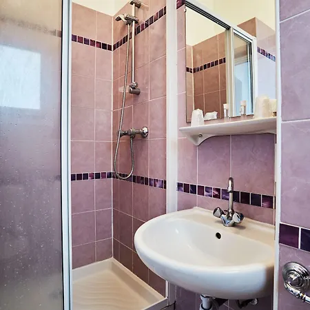 Tiquetonne Hotel