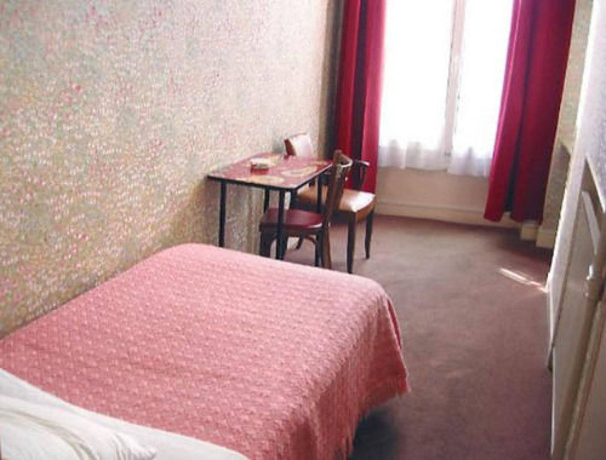 Tiquetonne Parigi