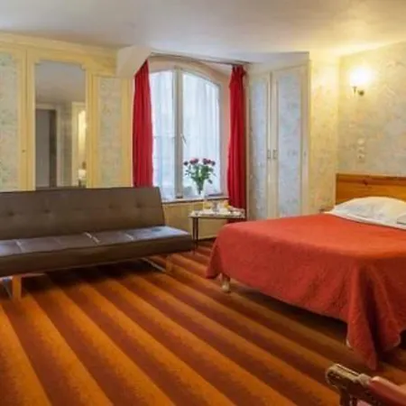 Hotel Tiquetonne *